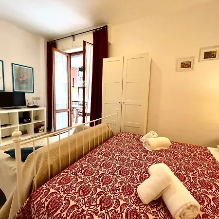 Monterosso Old Апартаменты *